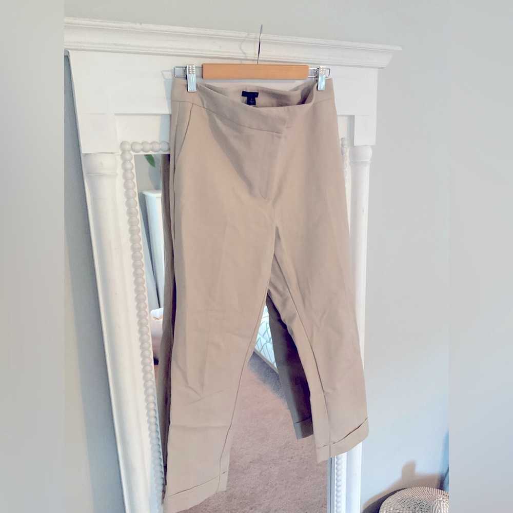NWT Ann Taylor Factory Pleated Ankle Pant in Chino